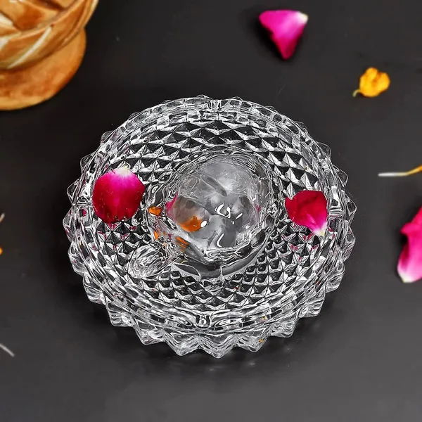 Transparent_Vastu_Feng_Shui_Crystal_Tortoise_With_Round_Shape_Plate_For_Good_Luck_(9L_X_6W_X_5H_Cm)
