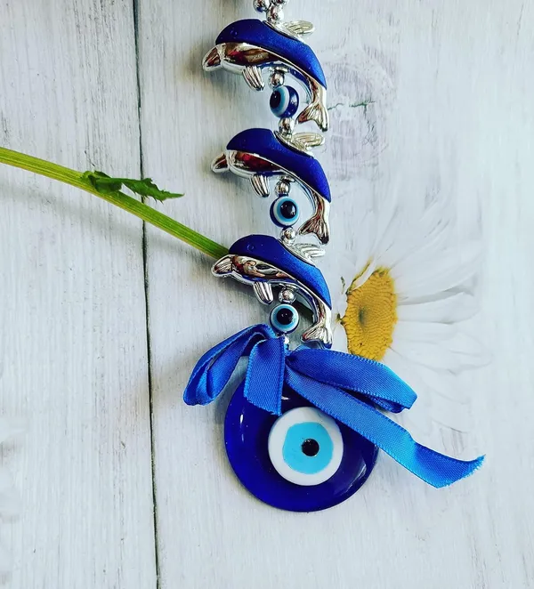 Multicolor_Feng_Shui_Vastu_Evil_Eye_Wall_Hanging_with_Silver_Three_Fish_for_Good_Luck_Prosperity_Zodaic_Success_Health_Wealth_Office_Home_Decor_&_Car