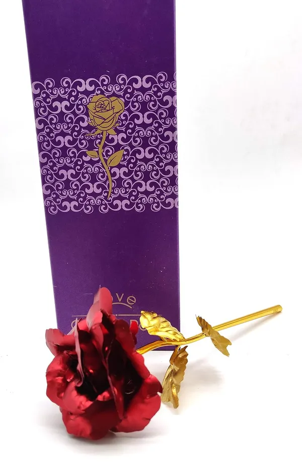 Rose_Gold_with_Gift_Box_and_Carry_Bag_-_Best_Gift_on_Valentine's_Day,_Rose_Day._Gold_Dipped_Rose_with_Gift_Box