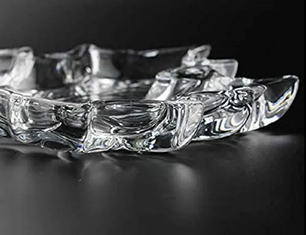 Transparent_Crystal_Clear_Leaf_Shape_Plate_Glass_Tray_(12L_X_18W_X_2Th_Cm)