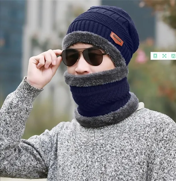 Blue_Fleece-Lined_Hat_And_Scarf_For_Men