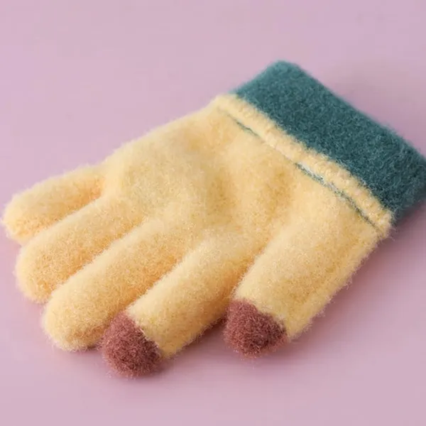 Yellow_Kids_Winter_Beanie_With_Gloves_Set