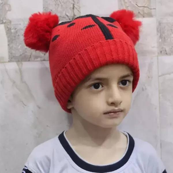 Red_Winter_Beanie_Cap_Cute_Pom-Pom_Hat_For_Boys_&_Girls
