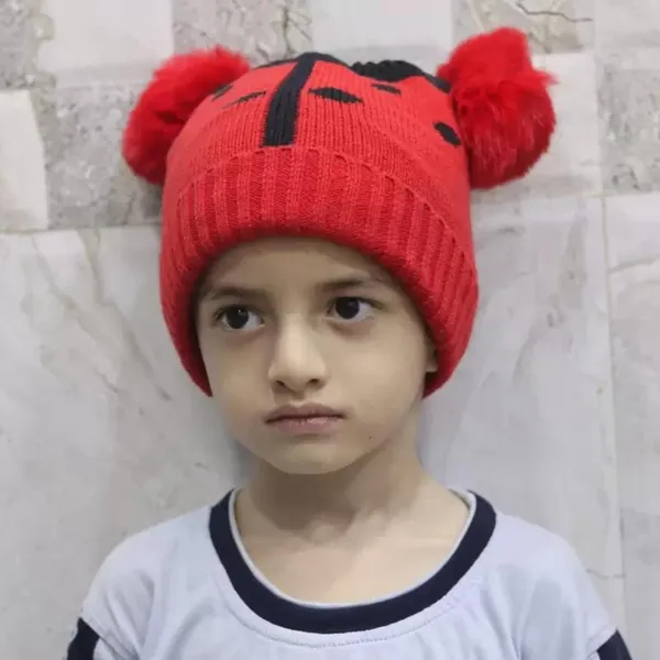 Red_Winter_Beanie_Cap_Cute_Pom-Pom_Hat_For_Boys_&_Girls