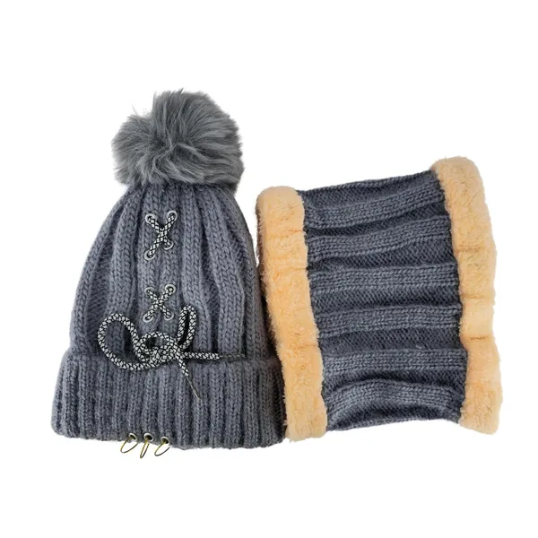 Silver_Winter_Beanie_And_Neck_Warmer_Set_For_Women