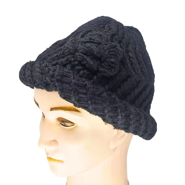 Black_Versatile_Knit_Pom_Pom_Winter_Stylish_Beanie_For_Women