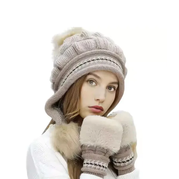 Camel_Women_Fleece-Lined_Beanie_With_Pom-Pom_For_Women