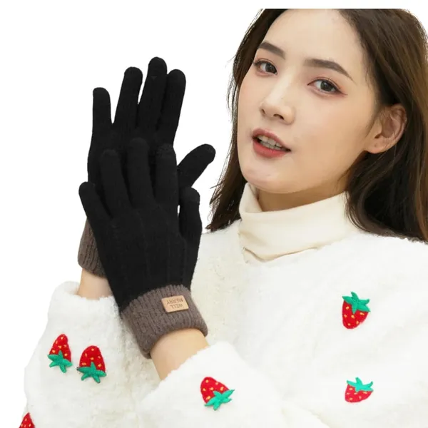 Black_Woolen_Winter_Beanie_&_Gloves_Set_For_Women