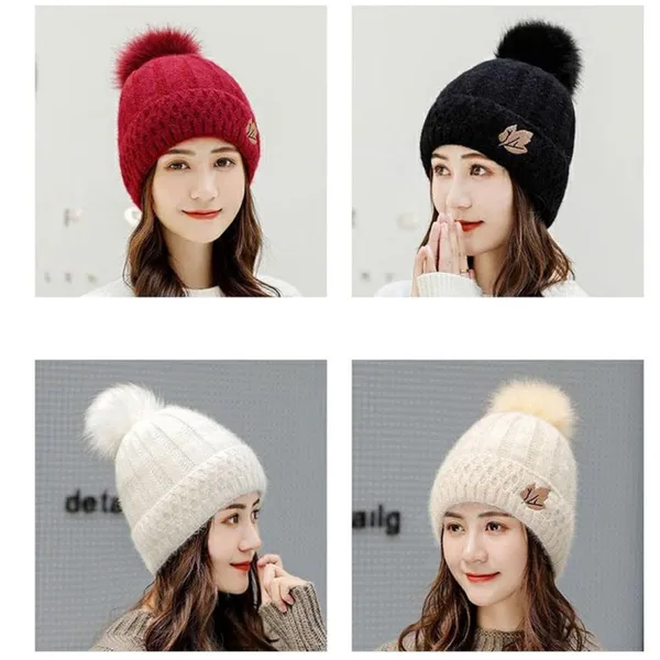 Silver_Woolen_Winter_Beanie_&_Gloves_Set_For_Women