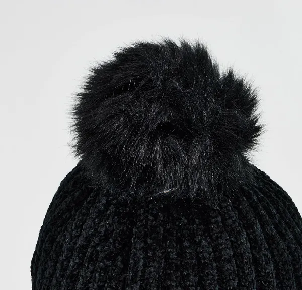 Black_Super_Soft_Warm_Knitted_Beanie_Cap_For_Women