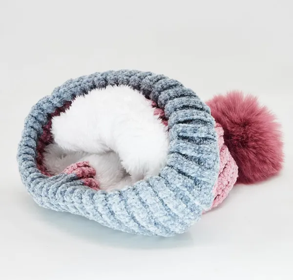 Pink_Super_Soft_Warm_Knitted_Beanie_Cap_For_Women