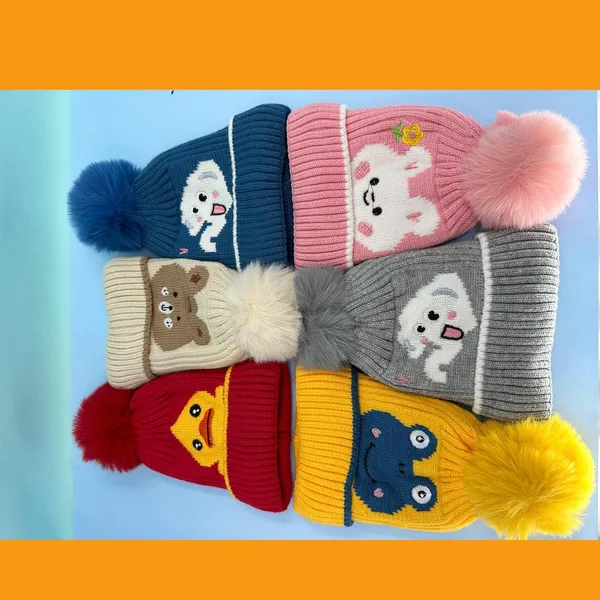 Cream_Kids_Winter_Slouch_Hat_With_Pom_Pom