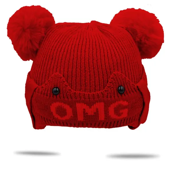 Red_Unisex_Winter_Slouch_Hat_With_Pom_Pom