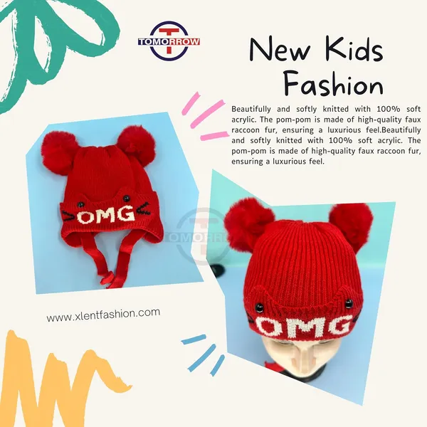 Red_Unisex_Winter_Slouch_Hat_With_Pom_Pom