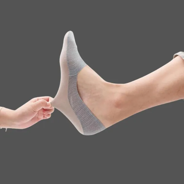 Black_&_White_Invisible_&_Stylish_Patterned_No-Show_Socks_For_Men_And_Women_(Pack_Of_2)