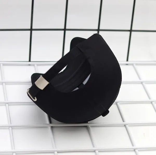 Black_Adjustable,_Stylish,_And_Breathable_Sports_Cap
