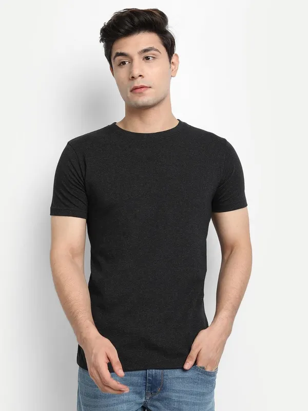 Charcoal_Premium_Cotton_Round_Neck_Solid_T-Shirt_For_Men