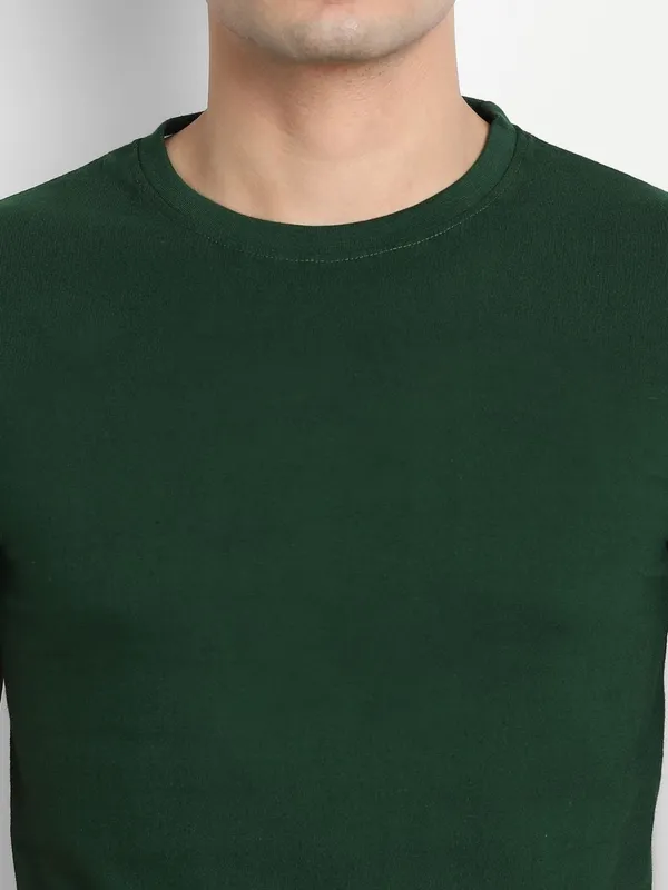 Bottle_Green_Premium_Cotton_Round_Neck_Solid_T-Shirt_For_Men