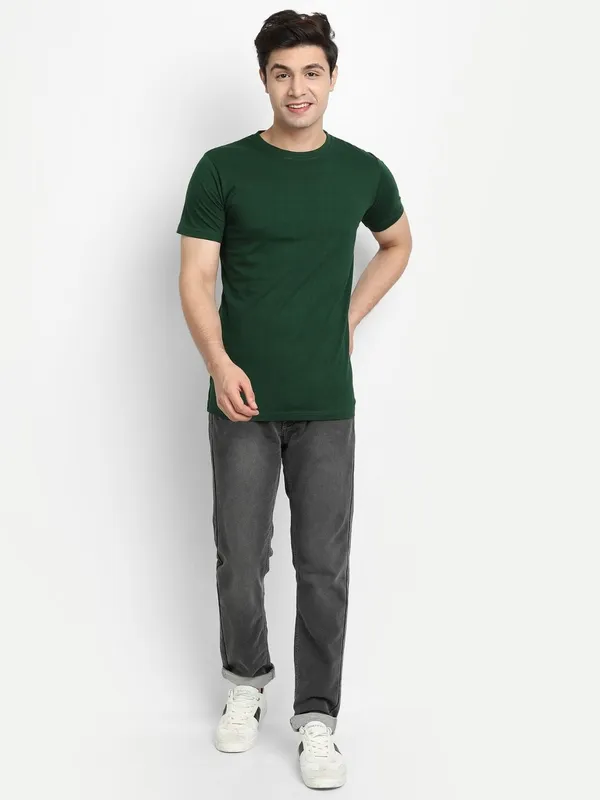 Bottle_Green_Premium_Cotton_Round_Neck_Solid_T-Shirt_For_Men