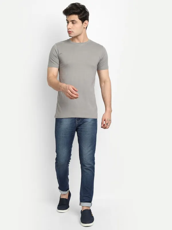 Grey_Premium_Cotton_Round_Neck_Solid_T-Shirt_For_Men