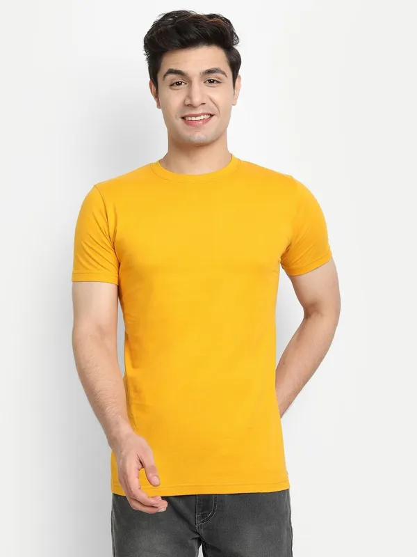 Mustard_Premium_Cotton_Round_Neck_Solid_T-Shirt_For_Men