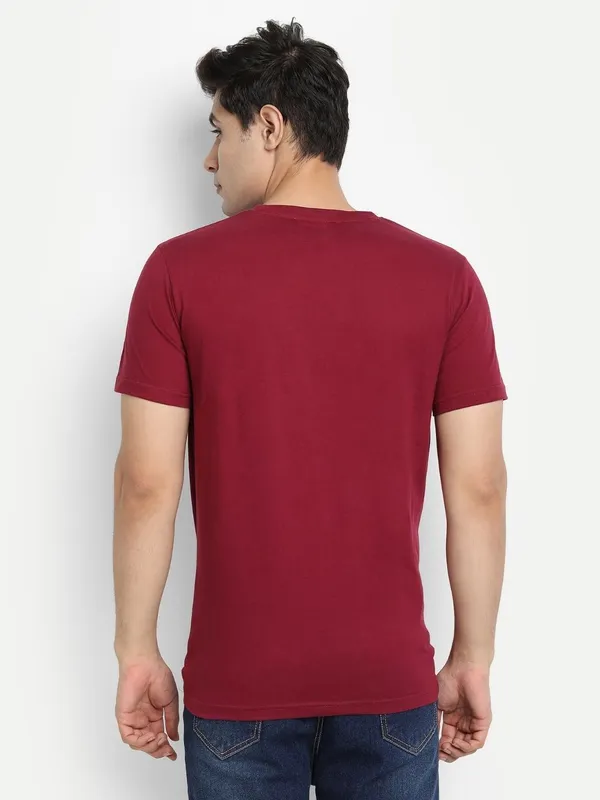 Maroon_Premium_Cotton_Round_Neck_Solid_T-Shirt_For_Men