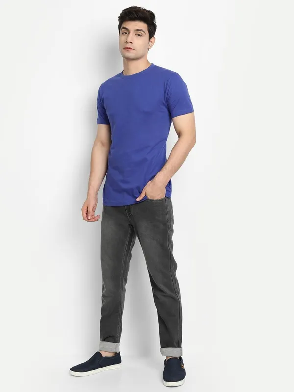 Royal_Blue_Premium_Cotton_Round_Neck_Solid_T-Shirt_For_Men