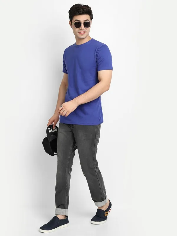 Royal_Blue_Premium_Cotton_Round_Neck_Solid_T-Shirt_For_Men