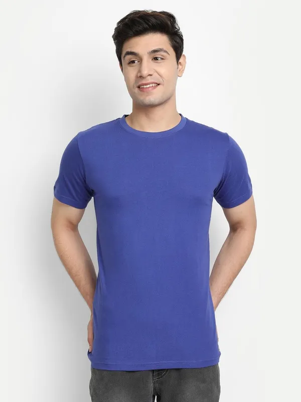 Royal_Blue_Premium_Cotton_Round_Neck_Solid_T-Shirt_For_Men