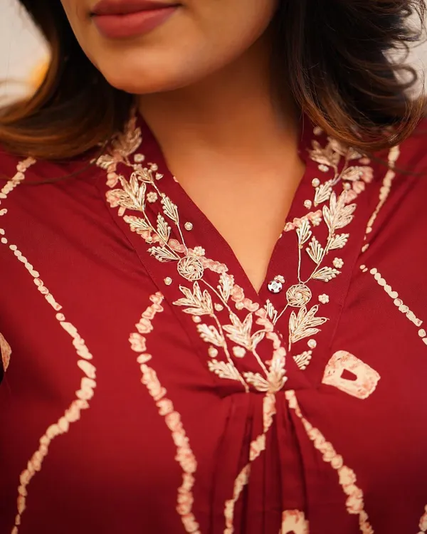 Maroon_Rayon_Guilty_Print_Handwork_Neck_Detailing_Kurti_&_Pant_Set_For_Women_&_Girls