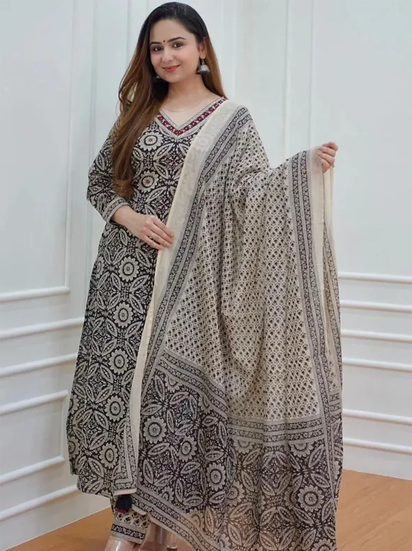 Black_Cotton_Sanganeri_Block_Print_Straight_Kurta_&_Afghani_Pant_Set_For_Women_&_Girls