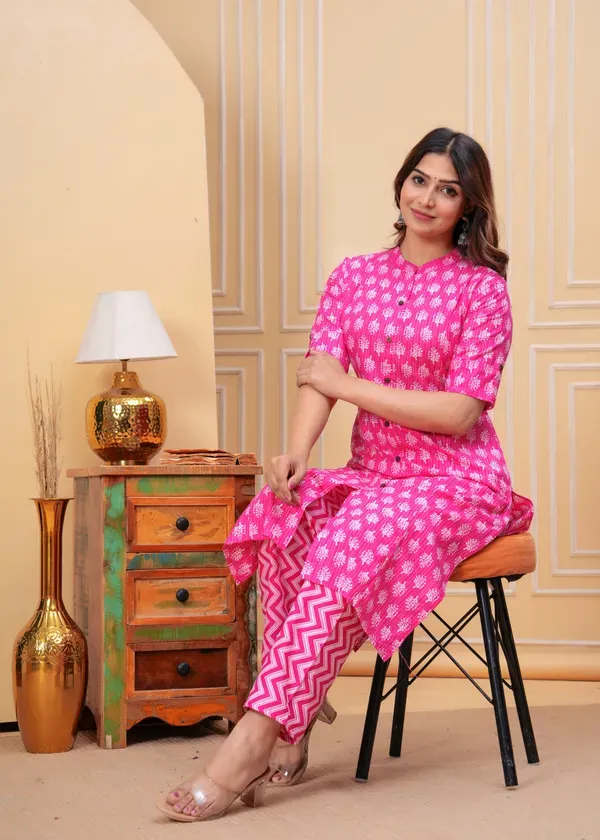 Pink_Pure_Cotton_Printed_Kurta,_Pant_&_Dupatta_Set_For_Women_&_Girls