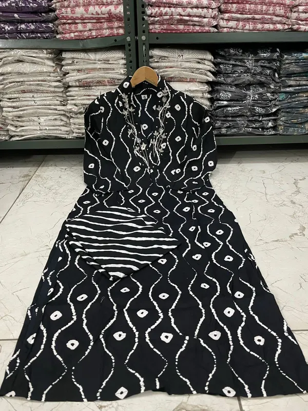 Black_Rayon_Guilty_Print_Handwork_Neck_Detailing_Kurti_&_Pant_Set_For_Women_&_Girls