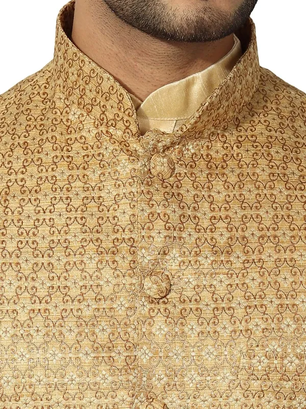 men's_Silk_Blend_Kurta_Pejama_&_Waistcot_Set