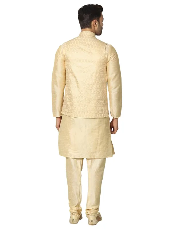 men's_Silk_Blend_Kurta_Pejama_&_Waistcot_Set