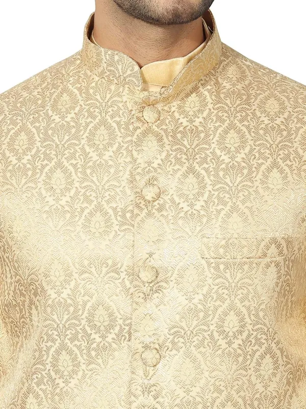 men's_Silk_Blend_Kurta_Pejama_&_Waistcot_Set