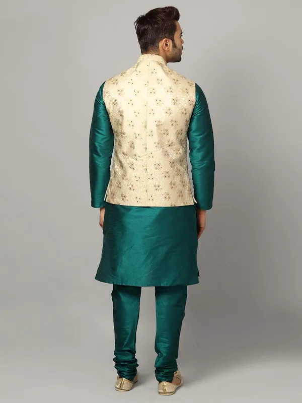 Men's_Silk_Blend_Regular_Kurta_Churidar_Pyjama_with_Bundi_Nehru_Jacket/Waistcoat