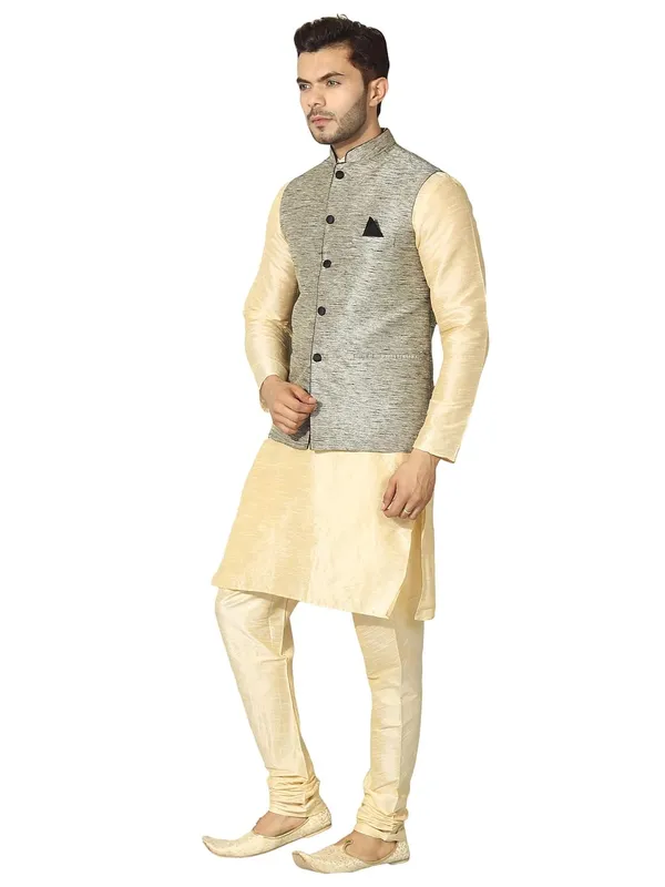 Men's_Silk_Blend_Kurta_Pejama_&_Waistcot_Set