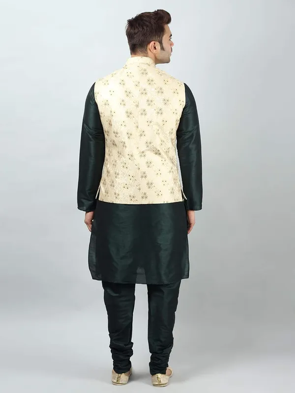 Men's_Silk_Blend_Regular_Kurta_Churidar_Pyjama_with_Bundi_Nehru_Jacket/Waistcoat