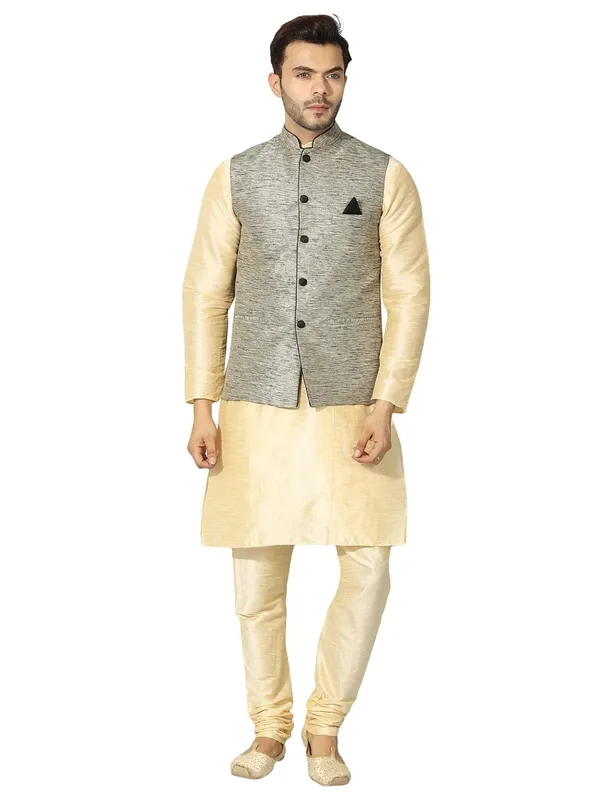 men's_Silk_Blend_Kurta_Pejama_&_Waistcot_Set