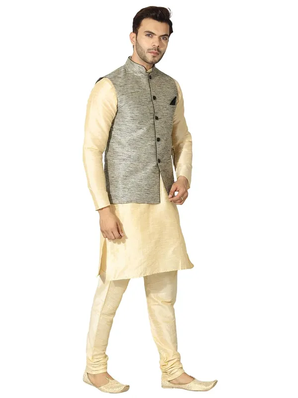 men's_Silk_Blend_Kurta_Pejama_&_Waistcot_Set