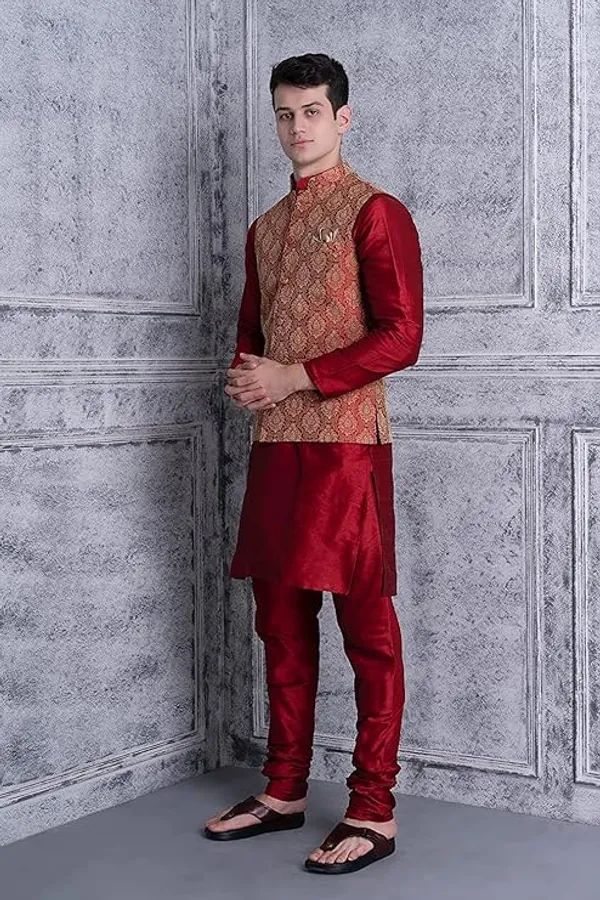 Maroon_&_Red_Silk_Blend_Kurta_Pajama_With_Designer_Ethnic_Nehru_Jacket_For_Men