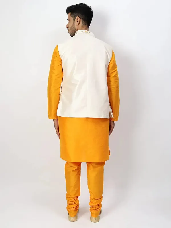 Men's_Silk_Blend_Kurta_Pajama_with_Designer_Ethnic_Nehru_Jacket/Modi_Jacket