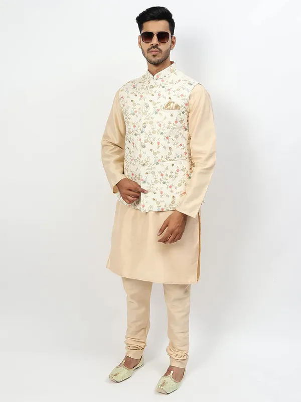 Men's_Silk_Blend_Kurta_Pajama_with_Designer_Ethnic_Nehru_Jacket/Modi_Jacket