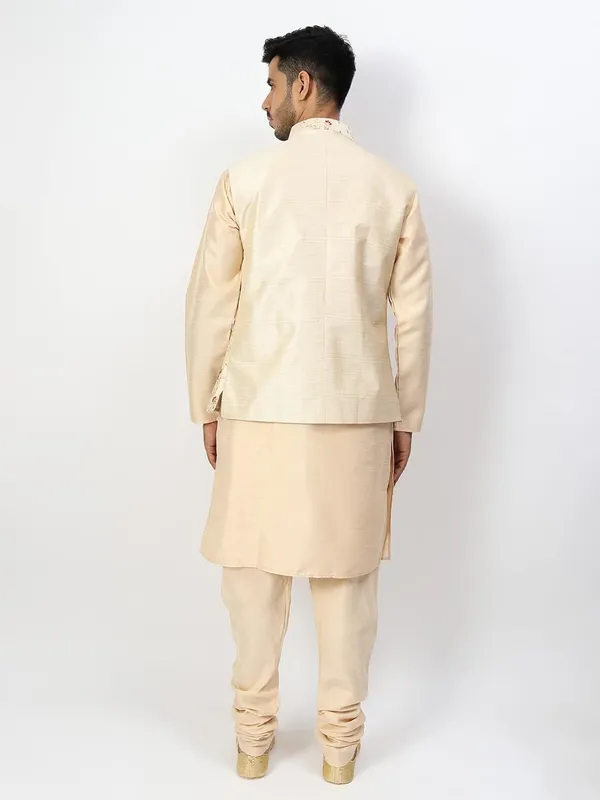 Men's_Silk_Blend_Kurta_Pajama_with_Designer_Ethnic_Nehru_Jacket/Modi_Jacket