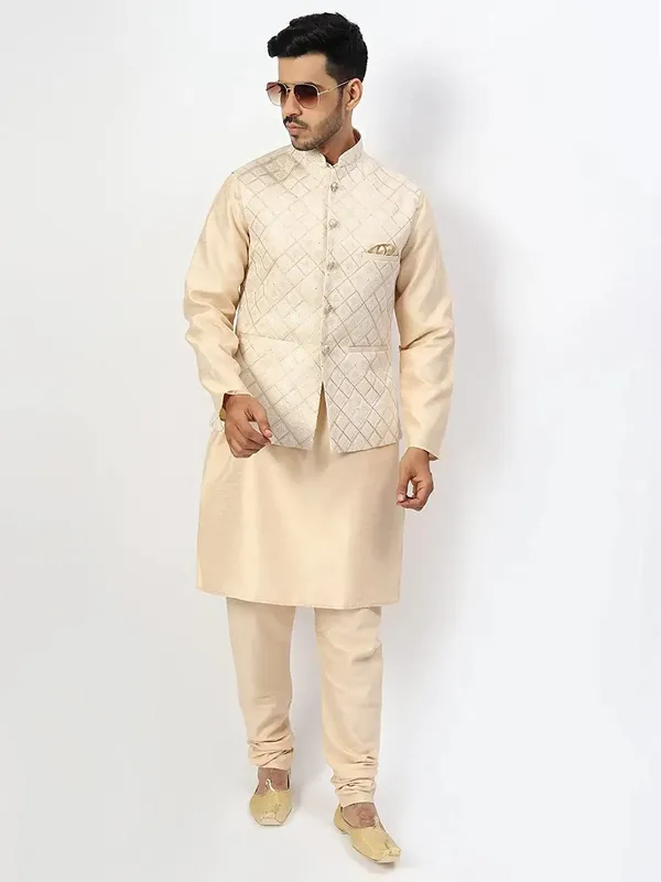 Men's_Silk_Blend_Kurta_Pajama_with_Designer_Ethnic_Nehru_Jacket/Modi_Jacket
