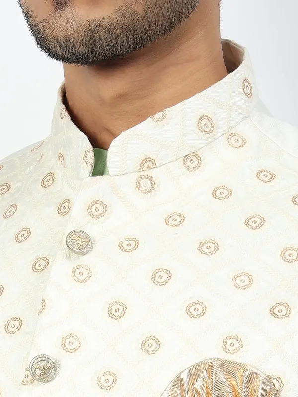 Men's_Silk_Blend_Kurta_Pajama_with_Designer_Ethnic_Nehru_Jacket/Modi_Jacket