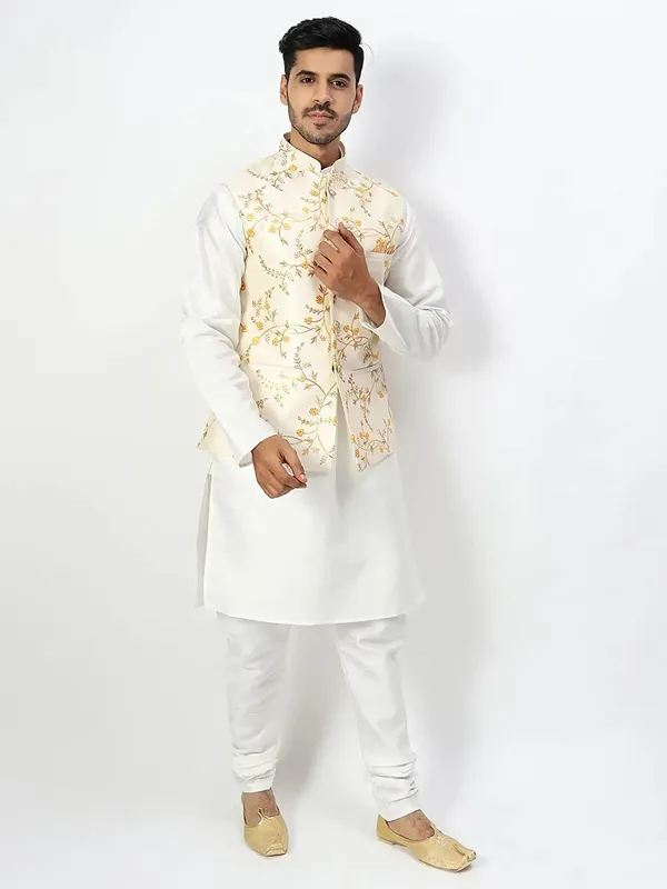 Men's_Silk_Blend_Kurta_Pajama_with_Designer_Ethnic_Nehru_Jacket/Modi_Jacket