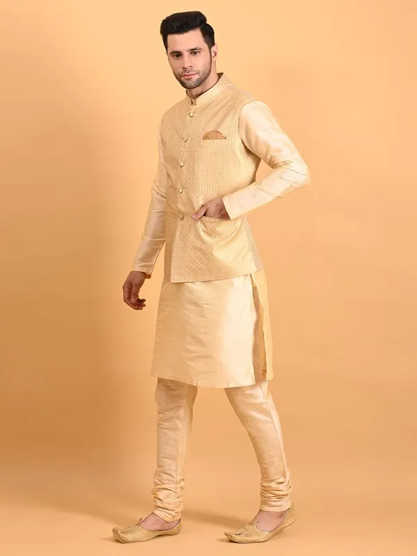 Men's_Silk_Blend_Kurta_Pajama_with_Nehru_Jacket/Modi_Jacket