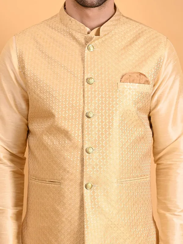 Men's_Silk_Blend_Kurta_Pajama_with_Nehru_Jacket/Modi_Jacket
